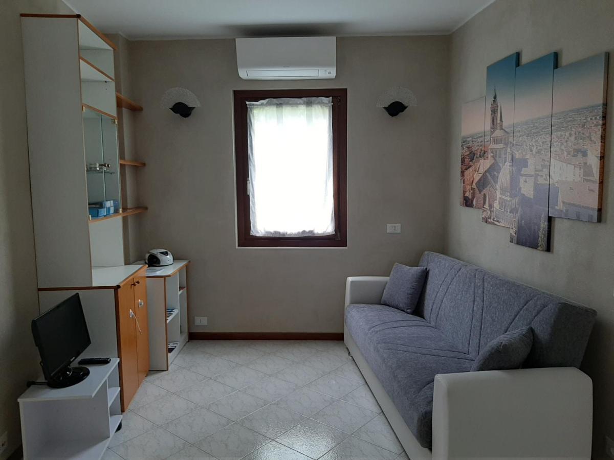 Casa Bibi Villa Bergamo Bagian luar foto